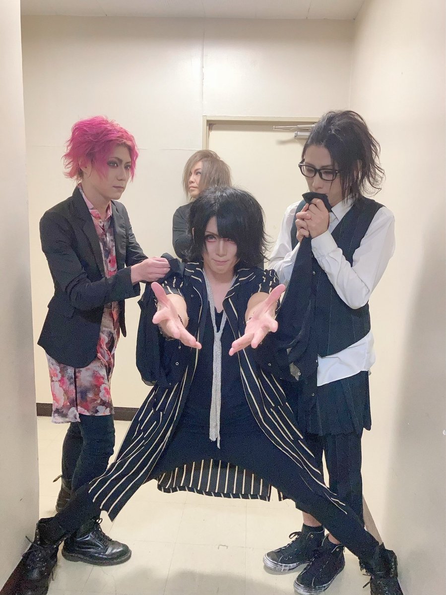 hideki_bass tweet picture