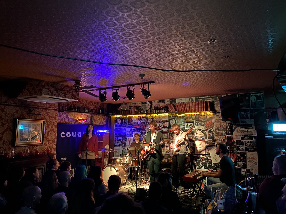 Gorgeous songs, gorgeous band, gorgeous atmosphere in <a href="/CoughlansLive/">Coughlan's Live</a> for <a href="/CaoilianJSure/">Caoilian Sherlock</a> EP launch #RHRN21