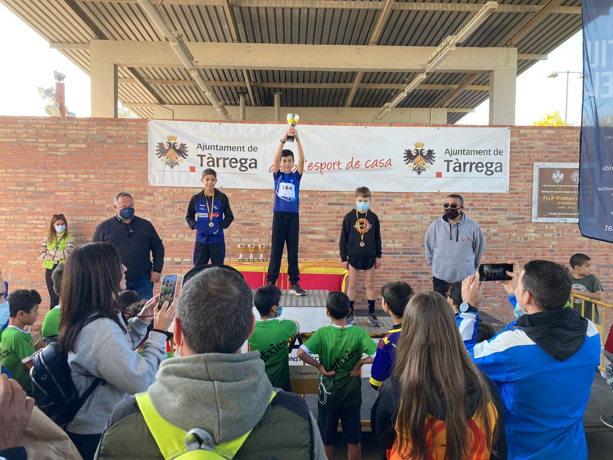 ajtarrega's tweet photo. ✔️ Rècord de participació al 28è Cros Intercomarcal de #Tàrrega, que aplega un total de 730 atletes en les diferents curses

🙌 Moltes gràcies a atletes, clubs, entitats i públic per fer possible aquest gran èxit de la prova organitzada per @EsportsTarrega al Càmping Municipal https://t.co/4SI2LFHPqm