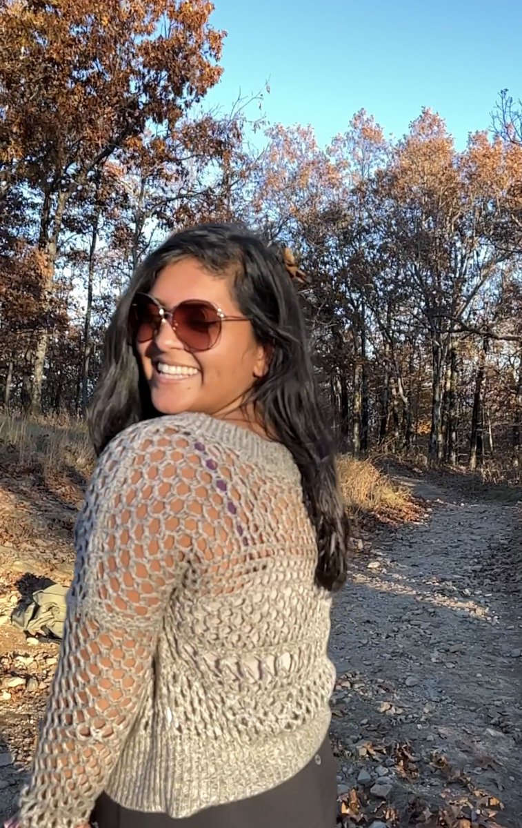 All smiles at the top of the mountain 🍁