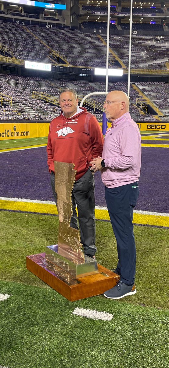 CoachSamPittman's tweet image. It’s a great morning to be a hog! #turnthatdamnjukeboxon #theboot #gohogs