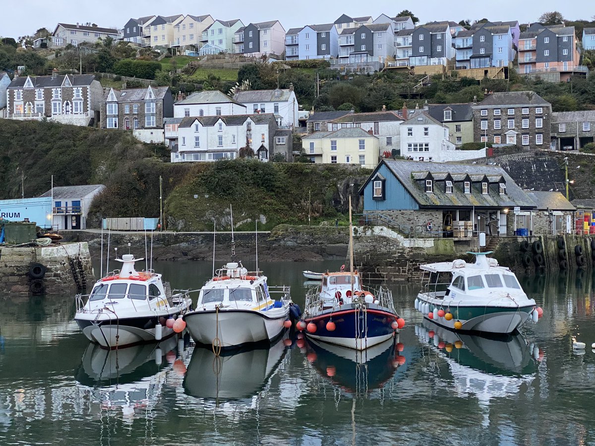 AGriffe8's tweet photo. #Mevagissy #Cornwall #sea https://t.co/6GCowDorBk