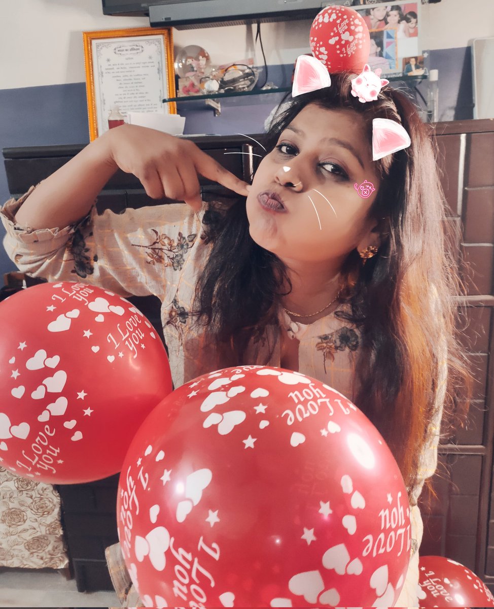 अरे कोई wish भी कर दो
Today is my happy wala birthday है 🎂🎈🌹🎉🎊💐🎈
जयभीम