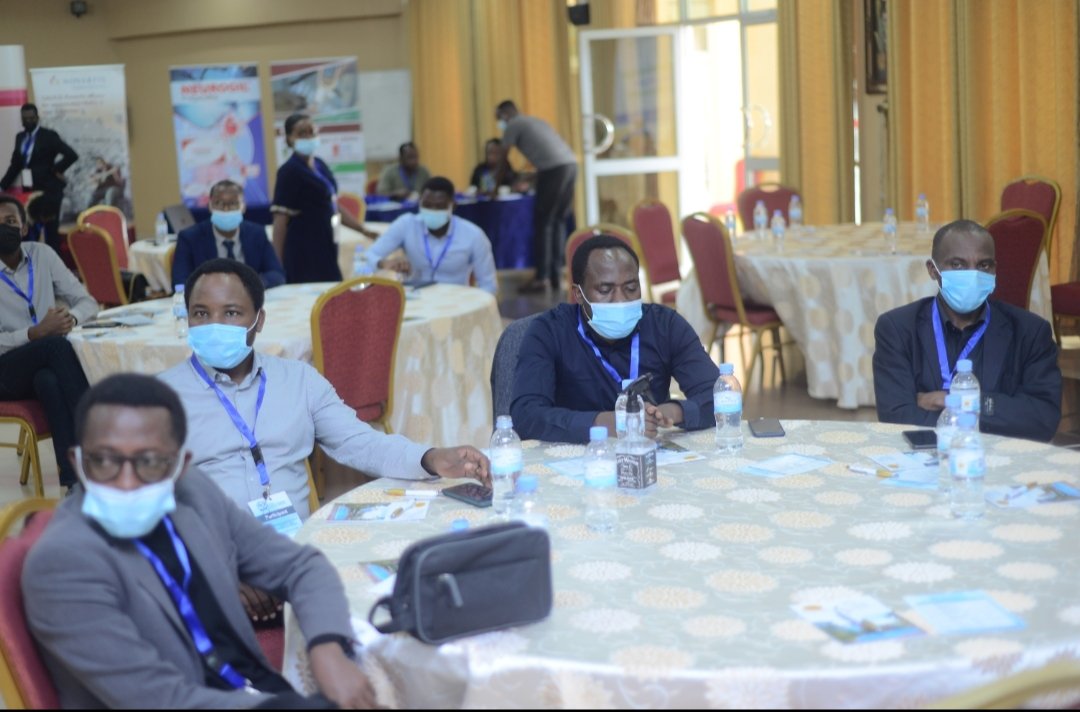 medsar_rwanda's tweet photo. #WorldDiabetesDay2021, @Physicians_RW again recognized the importance of shaping good future medical personnel by having MEDSAR delegation to symposium themed "Access to Diabetes Care"
Thank you @bavuma & @Physicians_RW having us!
#WDD2021 https://t.co/kW5fLfENRp