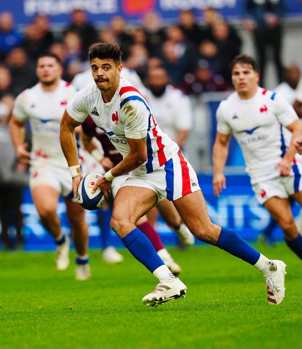 Romain Ntamack tweet media