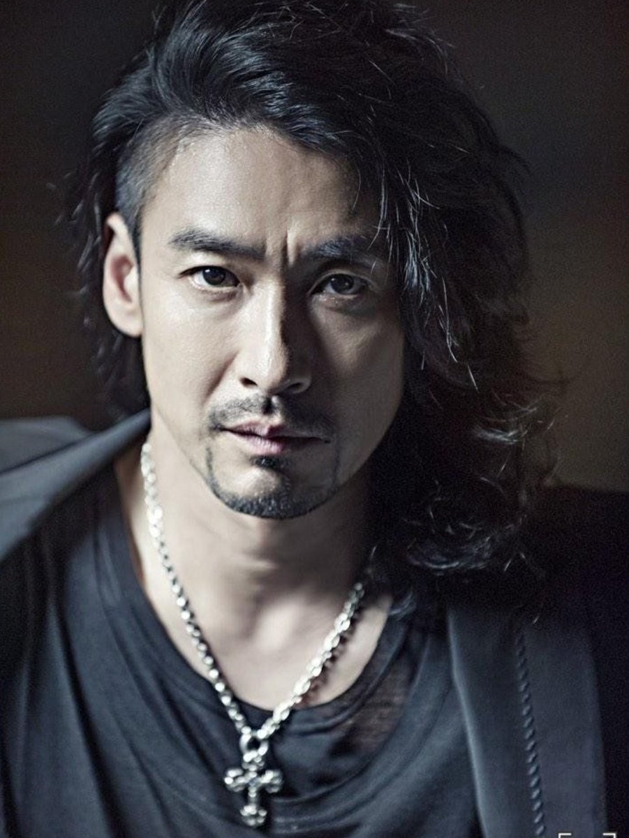 чон у-сон. шин сону певец. нан жд2 хёк. чон у-сон фильмы. син сон у.