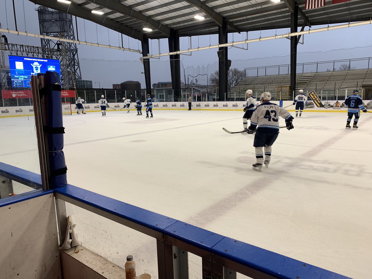 Nicole Becker tweet media