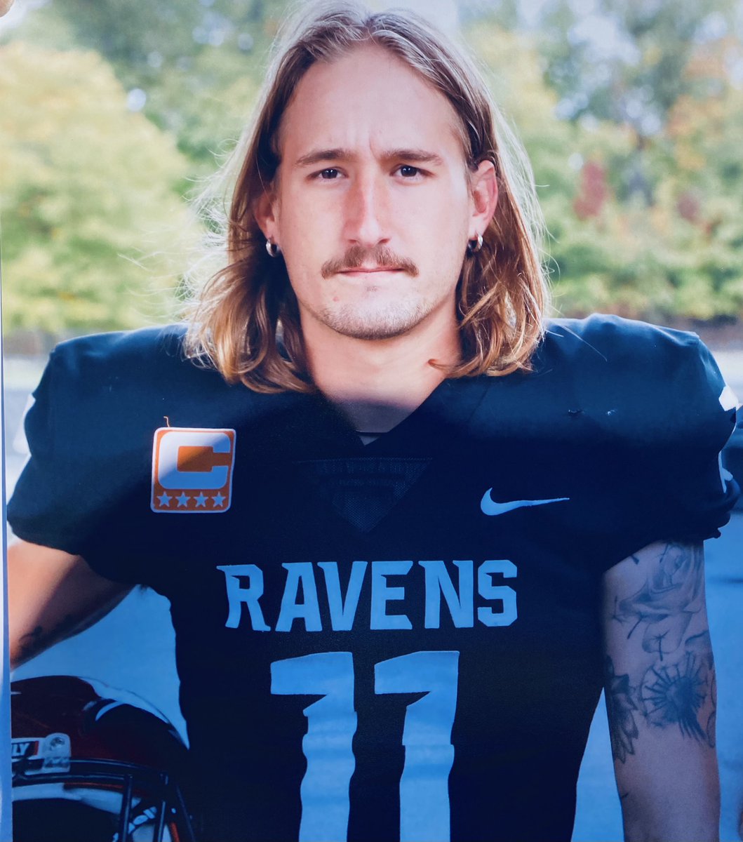 woodmakeadiff's tweet photo. 17 years of football ended yesterday. 
I am a #ProudRavenMama 🧡🖤🏈
@zactallent11 ended his Raven Career with 245 catches for 2272 yards. 
Also holds most catches in a game (22) &amp; most in a season (108)! 
He’s done everything he has set his mind to do. 
The Best Is Yet To Come! https://t.co/1ORZryf3Q0