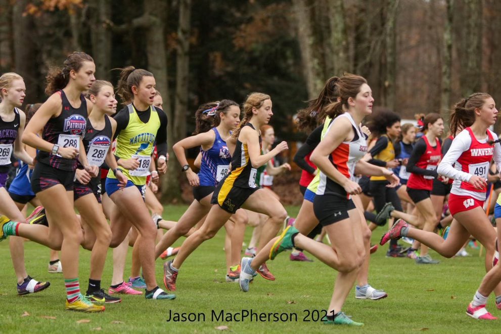 B-G’s <a href="/DeganEthne/">Ethne Degan</a> runs in the middle of the pack at the NYS XC championships yesterday at CV State Park. Photo from <a href="/JAS0NMACPHERS0N/">Jason MacPherson Photos</a>. Check out more of his pictures from the race on Facebook! #WCDO