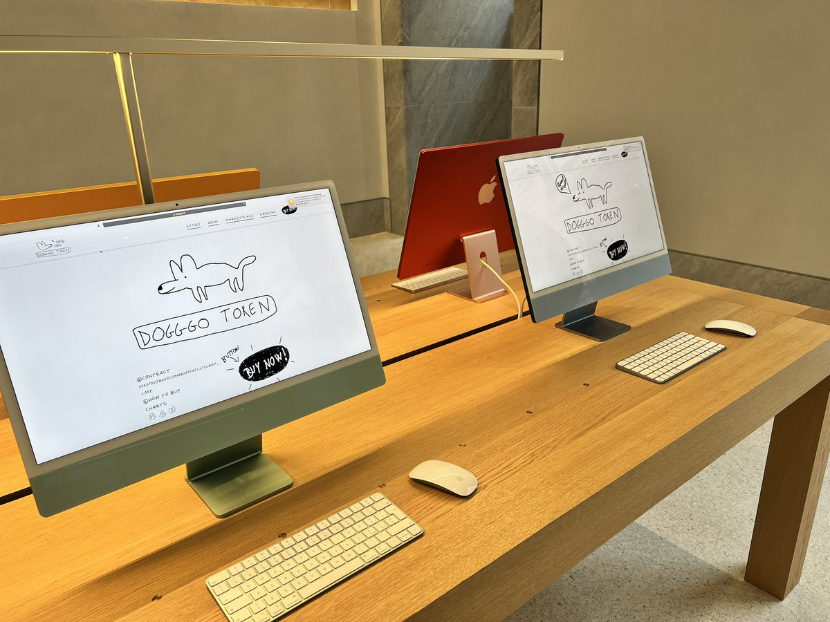 thiudereiks's tweet photo. @DogggoToken @Apple Dogggos invasion in #AppleStoreViadelCorso… Grrr grrr wooof wooof! @Apple_it @Apple @DogggoToken https://t.co/58xmo94l0j