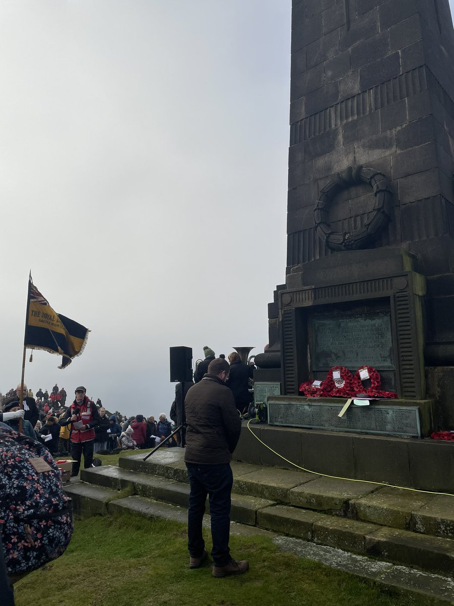 SaddRT558's tweet photo. 🌹 LEST WE FORGET 🌹 
Fantastic turnout from the Saddleworth community making the pilgrimage up Pots &amp; Pans.
Can always rely on great attendance to remember the fallen.

SRT with the help of Crowthers Farm set up the PA system &amp; Chairman Ste James laid a wreath courtesy of SRT. https://t.co/P9H2RQRgJU
