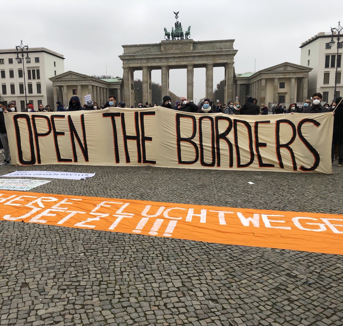 barbaraclemm's tweet photo. #OpenTheBorders 
#LeaveNoOneBehind https://t.co/GaF1sMXMUz