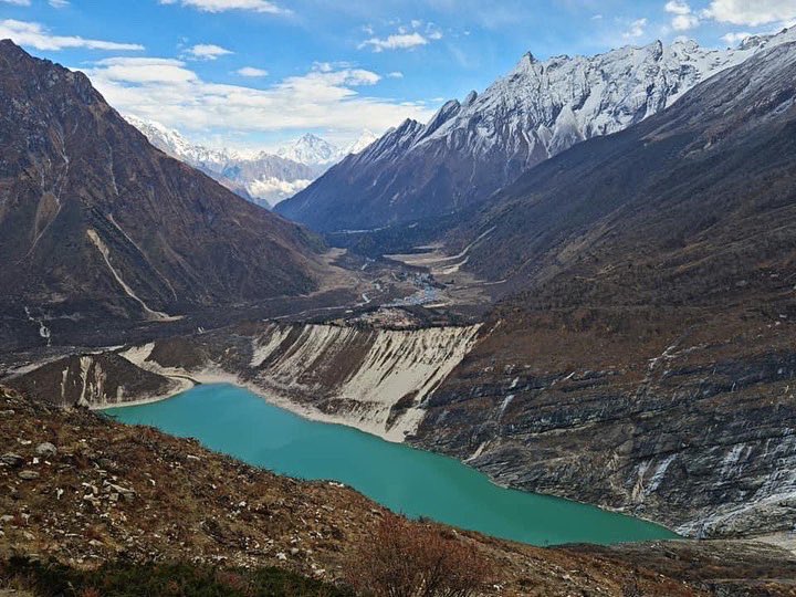 trekteamgroup's tweet photo. A beautiful manaslu trek during post monsoon. https://t.co/dNIRwL4sdG https://t.co/amTd9qXgWl