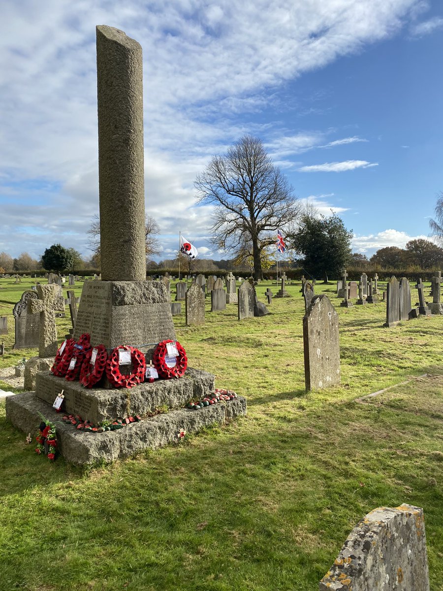 Hellinglyscouts's tweet photo. @HellinglySchool @hhscouts @Nus_Ghani @ESussexScouts @Girlguiding @GuidingHailsham Hellingly did our fallen proud today. Great turn out after our enforced break last year.All youth sections represented so well and the local community too. @RibbonofPoppies @HailshamNews @ https://t.co/hGkVbEB7YR