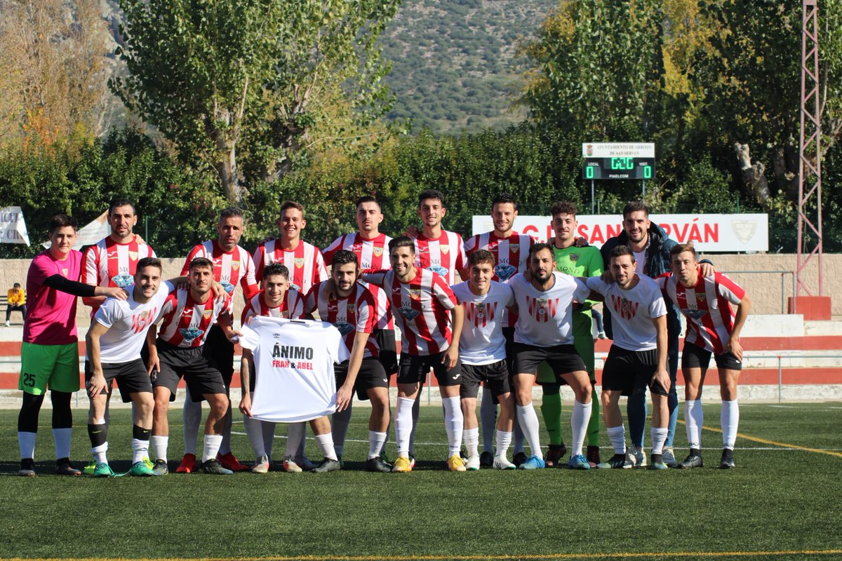 🔴EQUIPO = FAMILIA⚪️

Nuestros jugadores le desean lo mejor en su recuperación a <a href="/frangajardosilv/">FranGajardoSilva</a> y Abel.

🤗🥰

#PorElSanserMiEquipo 

❤️🤍