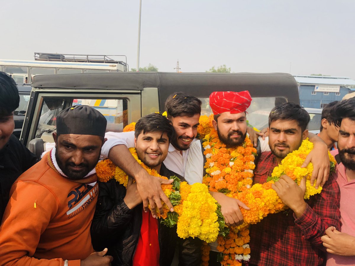 KekriOfficial's tweet photo. #Ajmer आज जिलाध्यक्ष बनने के बाद @AbdulFarhanNSUI  के प्रथम बार अजमेर आने पर #Nsuiteam ने  जगह जगह स्वागत करा https://t.co/DZ8fGVrd2t