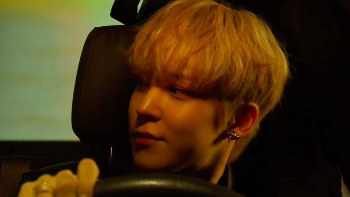 wuffyunho's tweet photo. [d-12]

no thoughts head empty, only yunho driving us crazy as usually

#MAMAVOTE #ateez 
@ATEEZofficial https://t.co/yBVVg4xITH
