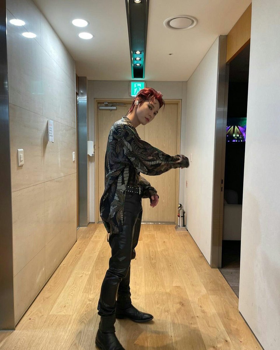 doyouctng's tweet photo. i love Favorite, also the outfit too. https://t.co/PRJCPRd98t