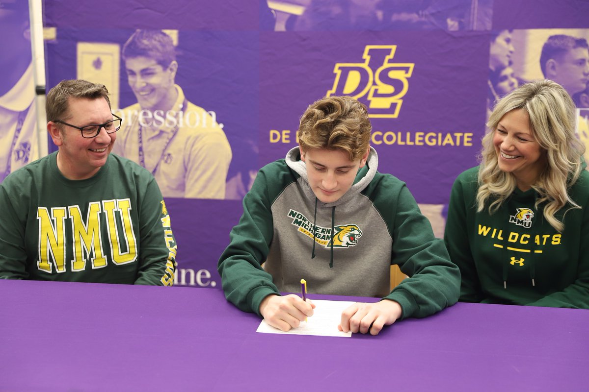 De La Salle Senior Swimmer Max Swiatkowski Signs with Northern Michigan University

STORY: delasallecollegiate.bigteams.com/main/adnews/ID…

#GoPilots #PilotPride