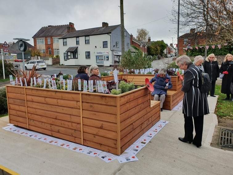 bclibrary1's tweet photo. A most successful event at the Library / #FriendlyBench this morning. Barbara & Leon Wilbur (age 92 / 93) really enjoyed chatting to so many people. https://t.co/Cb0vftPbuV