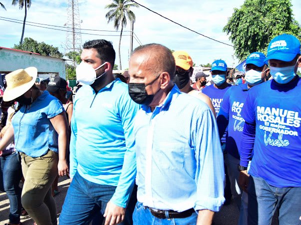 AngelMachadoVE's tweet photo. 7 días para que la tierra donde comienza #Venezuela cambie. 7 días para que te #Guajira sea libre. https://t.co/HhBAAYbGWx