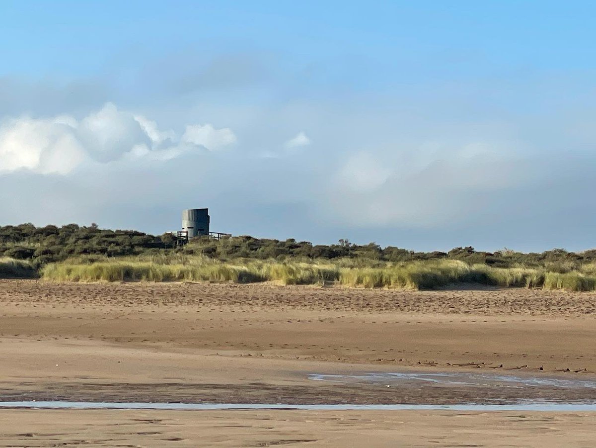 Rach_Archaeo's tweet photo. Sunday beach strolling. Anderby Creek #lincolnshirecoast https://t.co/fNCCeDEwic