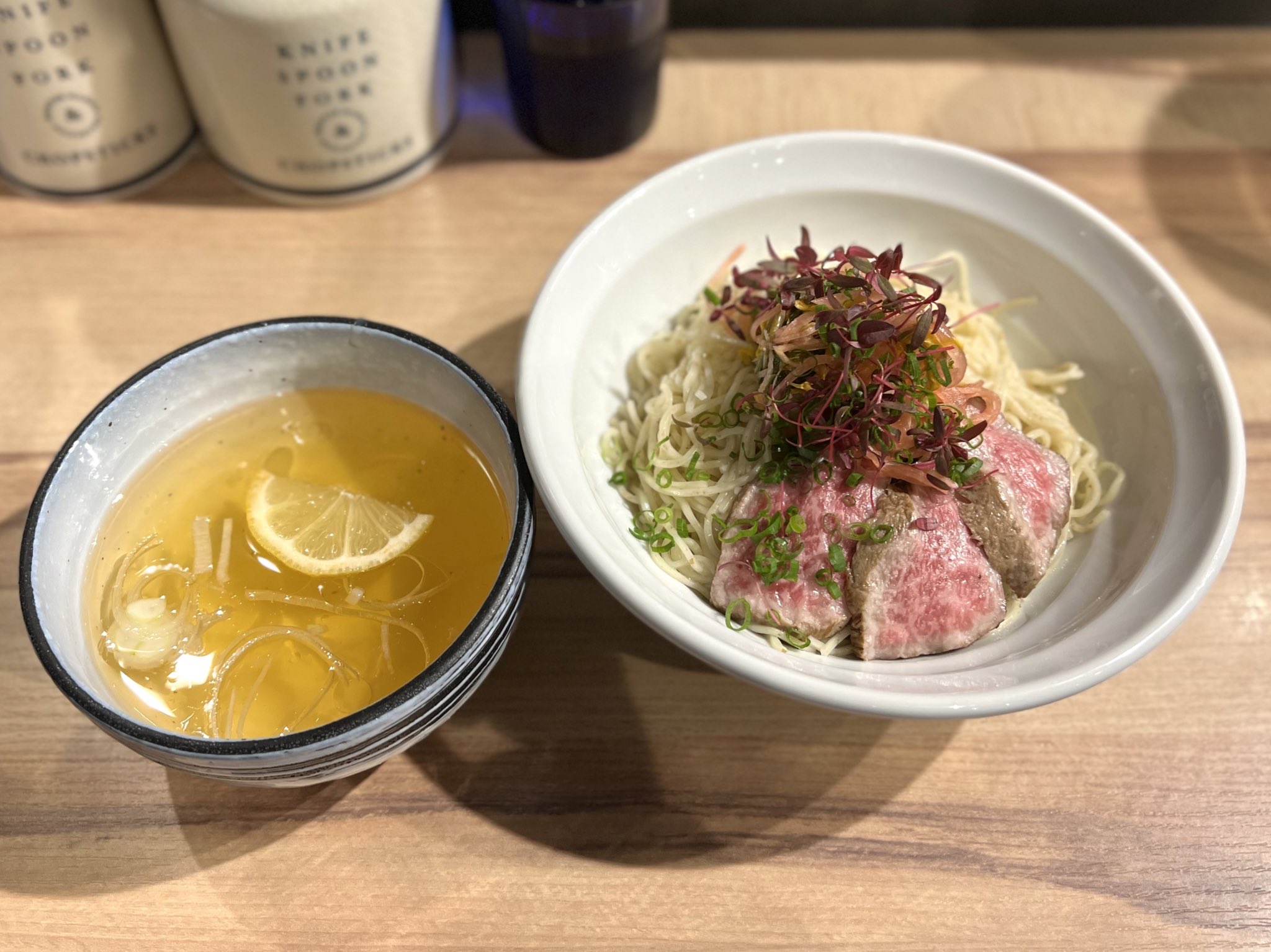 23 Ramen 牛脂と舞茸の塩つけ麺 1 0円 舞茸と豚バラの炊き込みご飯 300円 塩つけ麺 つけ麺 牛脂 舞茸 限定 麺屋華灯 華灯 Hanabi 彩音 Sign 麺屋彩音 五反田 ラーメン T Co W636rvxsen Twitter