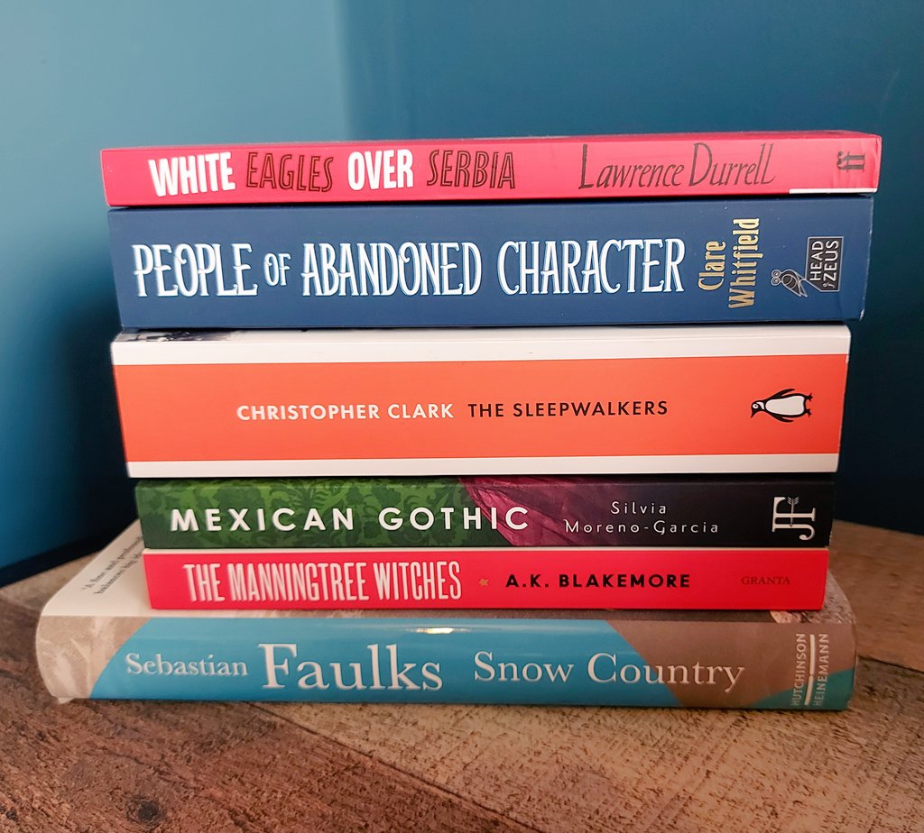 MissMaimePeas's tweet photo. "Oh yes, I love to read." π
#BookTwitter #happiestwhenreading #bookstack https://t.co/kIBPjYSGjZ