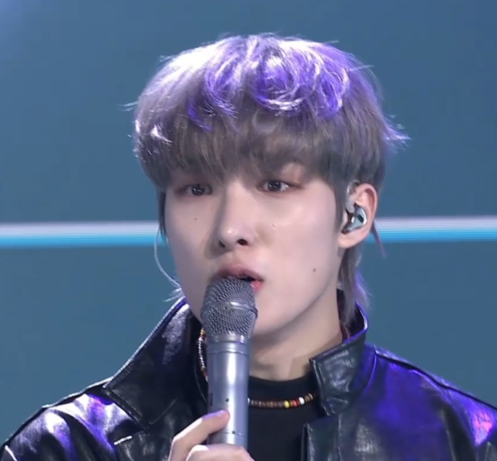 dearmingki's tweet photo. how do i give mingi the entire world? im asking for me https://t.co/28ikcI9jWy