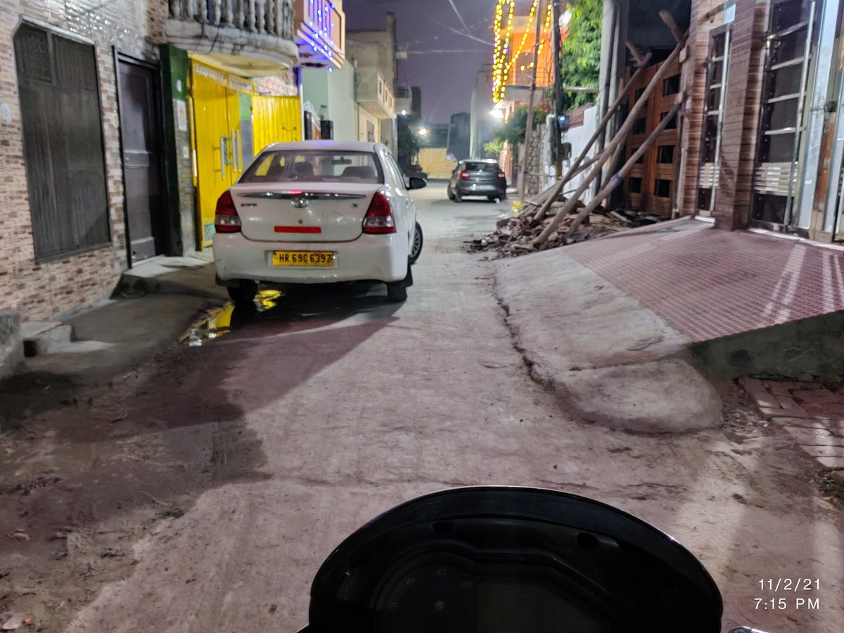 delhipolicee's tweet photo. @DyCMHaryana @mlkhattar @nikhilmadaaninc @sdmsonipat @AAP4Sonipat sir jo niche pic de rakhi h us par kripya karwayi ki jaye 
Galiyo me atikarman ho rha h sikayat karne pe karwayi kar wayi jaye https://t.co/4OGAdhDLjM