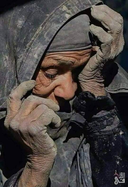 الصورة عجبتنى
وابحث عن تعليق 
ما هو التعليق المناسب ؟؟؟