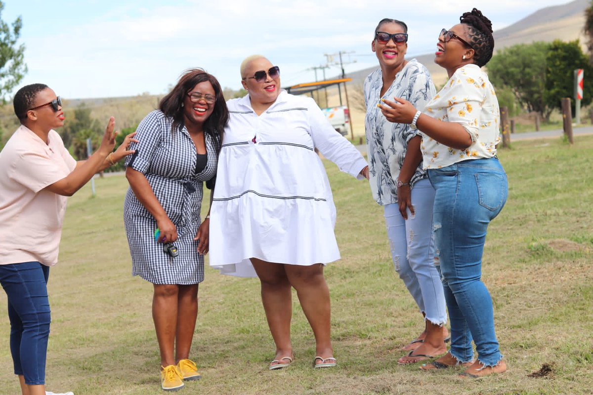 quinny_thaele's tweet photo. Laughing at Depression 😂😂😂😂😂😂😂 like ke o hlotse. Thank you friends with your support. Some days are darker but kee nikhona nina. https://t.co/Pudovn7BqZ