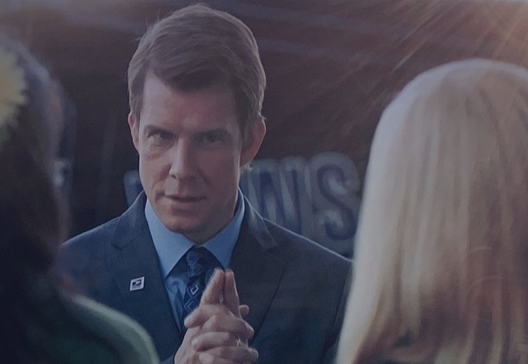 LoaderNancy's tweet image. The closing narration of the iconic #SSDPilot! @MarthaMoonWater wrote an amazing script to create the character of Oliver: intelligent, snarky, insightful, in control… &amp;amp; makes the BEST “speeches”…@RandPope @hallmarkmovie @Hallmark #RenewSSD #WeAreFOREVERPOstables