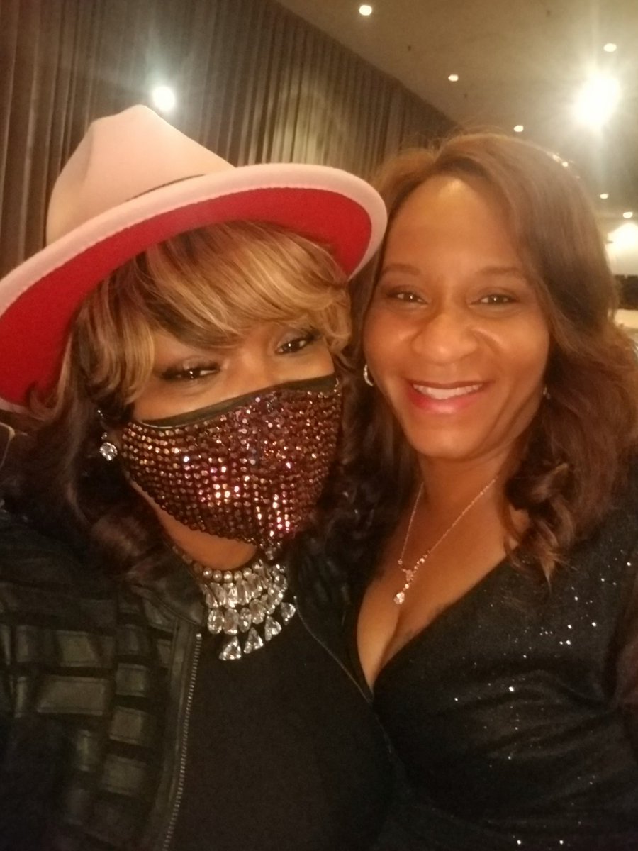 ADIVAWDIMPLES's tweet photo. The stage play #Tamar was blessed by the presence of my phenomenal friend @Sandi_Chicago she understood the assignment!!! I'm so happy to be apart of your journey! #sheacts #FlawlessQueen #herfutureisbig #chicagoactress https://t.co/7d9Kae334Y
