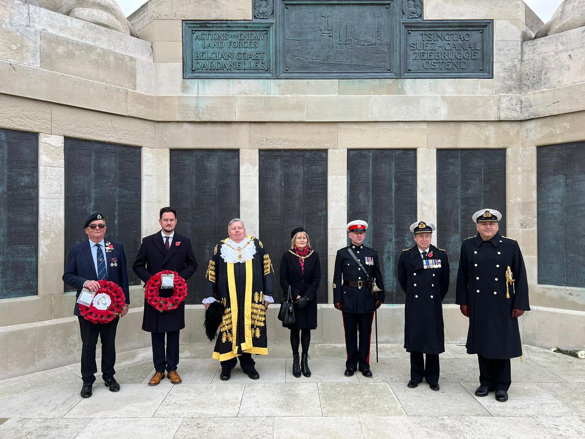 StephenMorganMP's tweet image. As the heart and home of the @RoyalNavy, #Portsmouth does remembrance so well in paying tribute to those who serve. Early this morning I joined The Royal Naval Association and representatives of @HMNBPortsmouth for a wreath laying service at the Portsmouth Naval Memorial