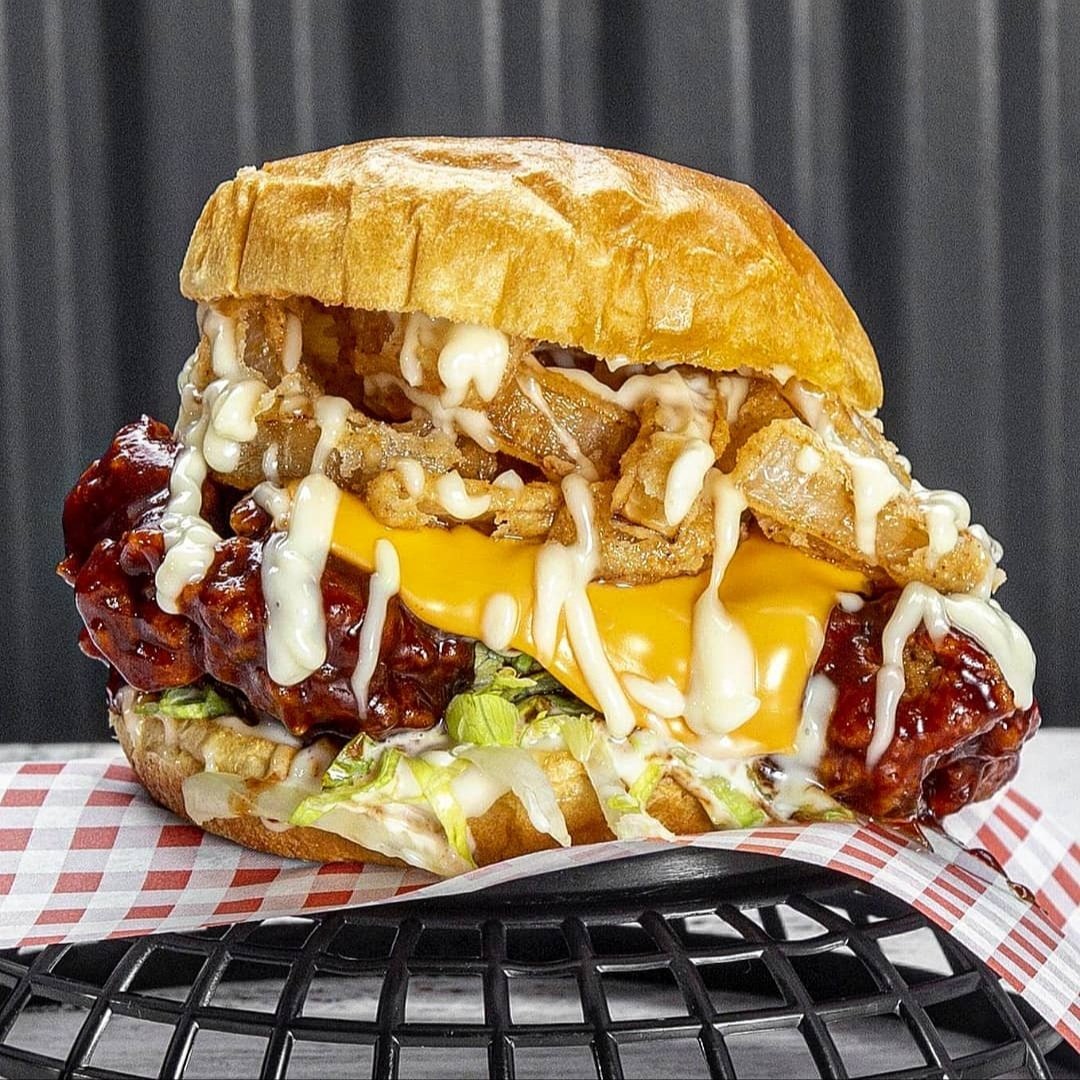 CluckTownUK's tweet photo. The beautiful BBQ Bohemian https://t.co/Nbhnh8Xj3F