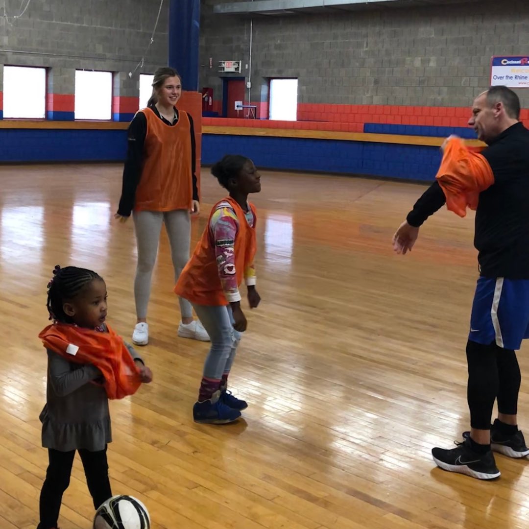 Yesterday, 5 of our CoE scholars spent the morning at <a href="/saturdayhoops/">Saturday Hoops</a> in OTR! Saturday Hoops is a youth mentoring program that incorporates food and fun through arts, crafts, and of course some hoops! Thanks so much to our volunteers who made a positive impact 🏀😄