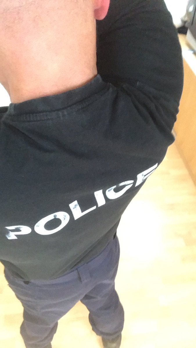 POWPatrol5's tweet photo. Go @suncity_paris 
🔥⛓

 #gaypoliceman #gaycop #gaycops  #uniformfetish #gaypolice #kiffeur #gayuniforme #boots   #instagay #gayfrance #gayparis #gaytwink #gay #gayworld #gayfrench  #gaymuscle #gaypride #cashmasternet #cashmasters #moneymaster #gayparisian #gaydriver #gayfetish https://t.co/rkfObUazI7