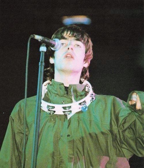 liam and noel every six hours (@gallaghershours) on Twitter photo 