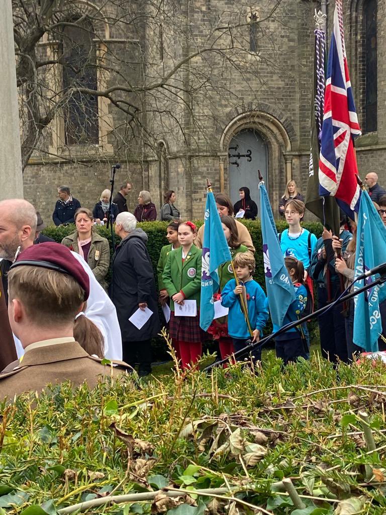 The Head Girl Team paid their respects alongside veterans, family members and the local community at Claygate’s Remembrance Sunday Service #LestWeForget @1stClaygate @CVAClaygate @claygatevillage @ClaygateRoyals @PoppyLegion
