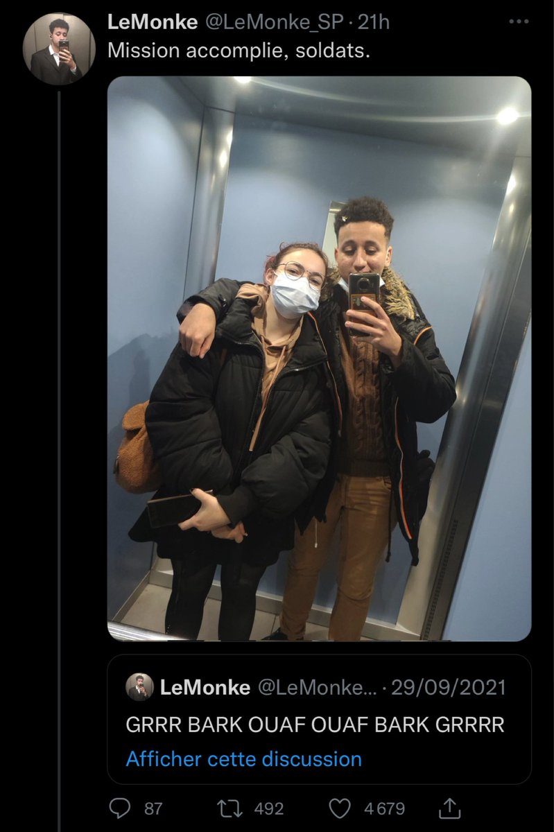 theomcx's tweet image. Donc là un mec a réussi à pecho en aboyant mdrrrr ? Je pense qu'on devrait sérieusement se remettre en question