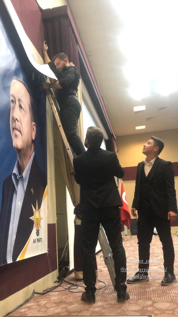 Başkanım salonu topluyoruz, işimiz bitince tweetlerimizi atıyoruz 😊

Bu Hikayenin Karamanı Sensin
#TeşkilatAkademisi
<a href="/mustafasenbd/">MUSTAFA ŞEN</a> <a href="/SedaSaribas09/">Seda Sarıbaş</a> <a href="/caglayanabidin/">Abidin Çağlayan</a>