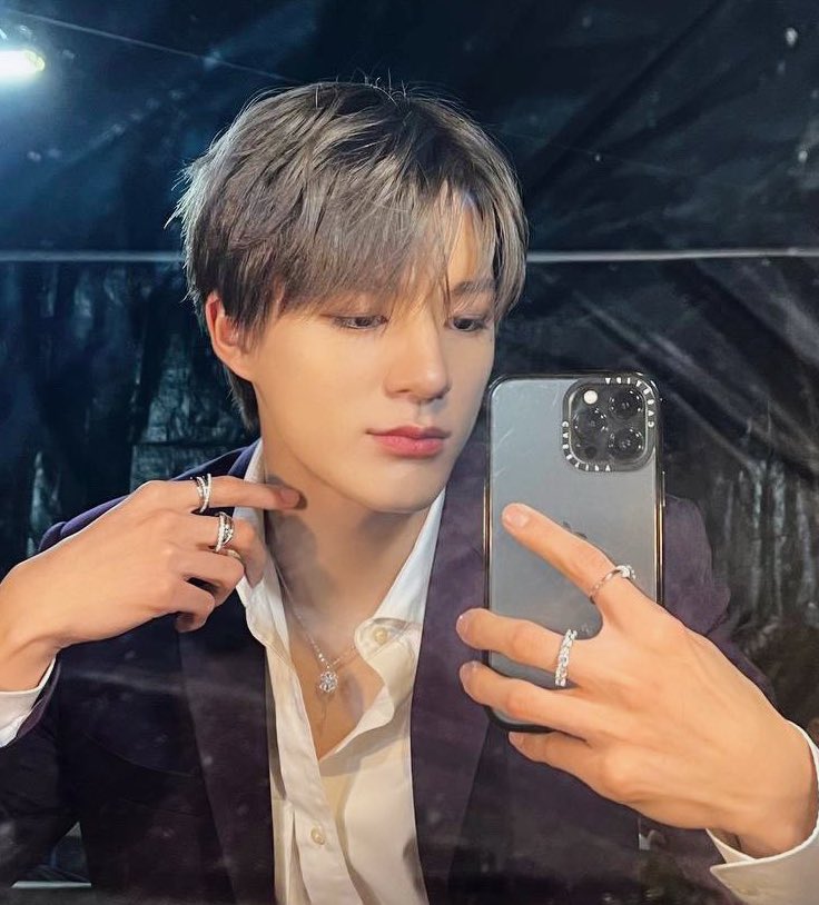 วิวัฒนาการของลูกโน่เซลฟี่หน้ากระจกㅠㅠ ดูน้องเขาดิน่ารักไม่เปลี่ยน