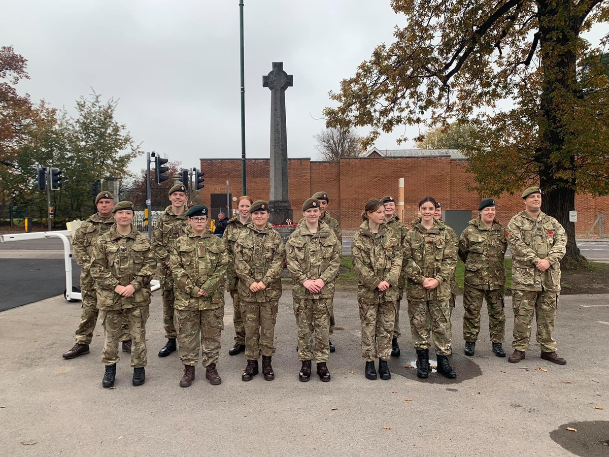 alsaunders5528's tweet photo. @AscotArmyCadets well done deciding to go back to the cenotaph in Ascot, after the padre took the congregation down to the church before the 2 min silence, so many veterans and a wreath layer would have missed it if it wasn’t for you @StuWilliams_  @ArmyCadetsHQ https://t.co/KAPDwifVgy