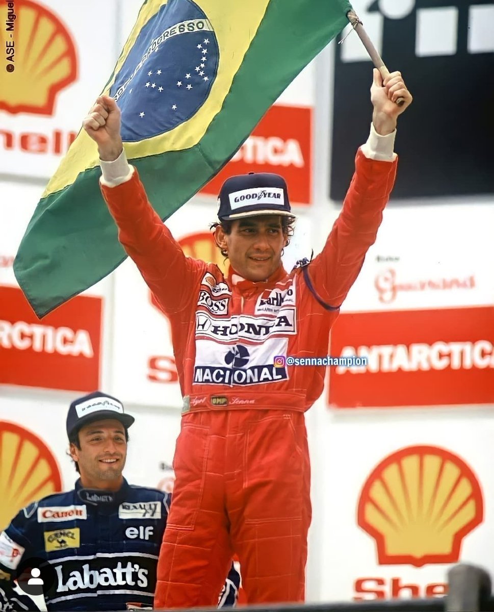 Sao Paulo Brazil.. You will always be in our ❤️ Senna, you brought a country together, RIP Legend...
<a href="/ayrtonsenna/">Senna</a> @MotorsportTV_UK
<a href="/LegendarysF1/">Legendary F1 💎 🏁</a>
