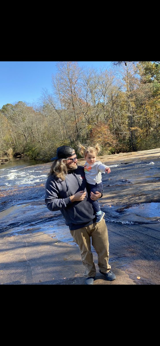 Sam__Rushing's tweet photo. Just a little exploring with the little. https://t.co/rME6vuANaE