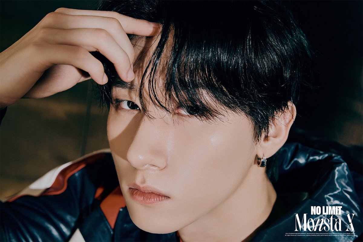 IMNAMEIM_S2's tweet photo. 미치겠다 이 남자야 ,, https://t.co/BZocM7iPKX