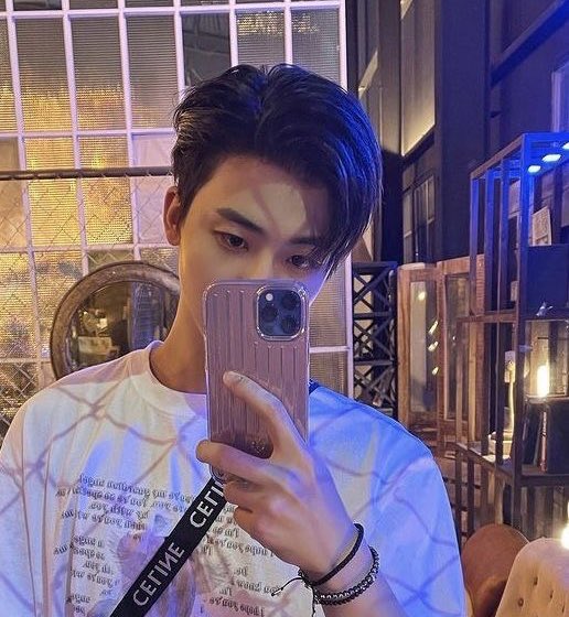 BJisunggg's tweet photo. มึงไม่เหมาะสมตรงไหนเอาปากกามาวง
#minno #JENO #JAEMIN https://t.co/YuNnQZdF8P