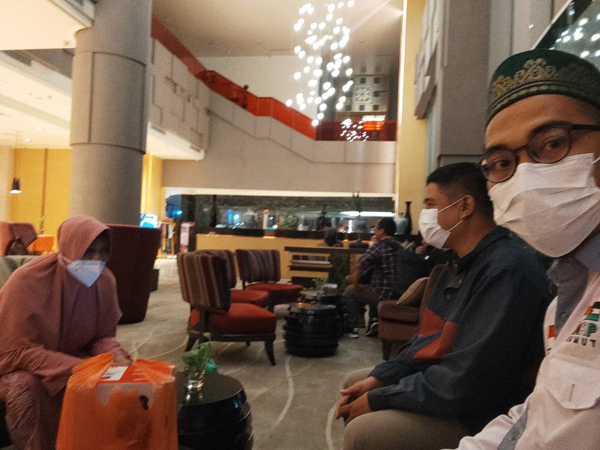 bayu_maestro's tweet photo. Sharing bersama Ustadzah Iroh (Sekretaris Infokom MUI Pusat) 
#IslamWasathiyahMUI
#MUIKotaMedan
#PUISumut https://t.co/al46qsr9Jl