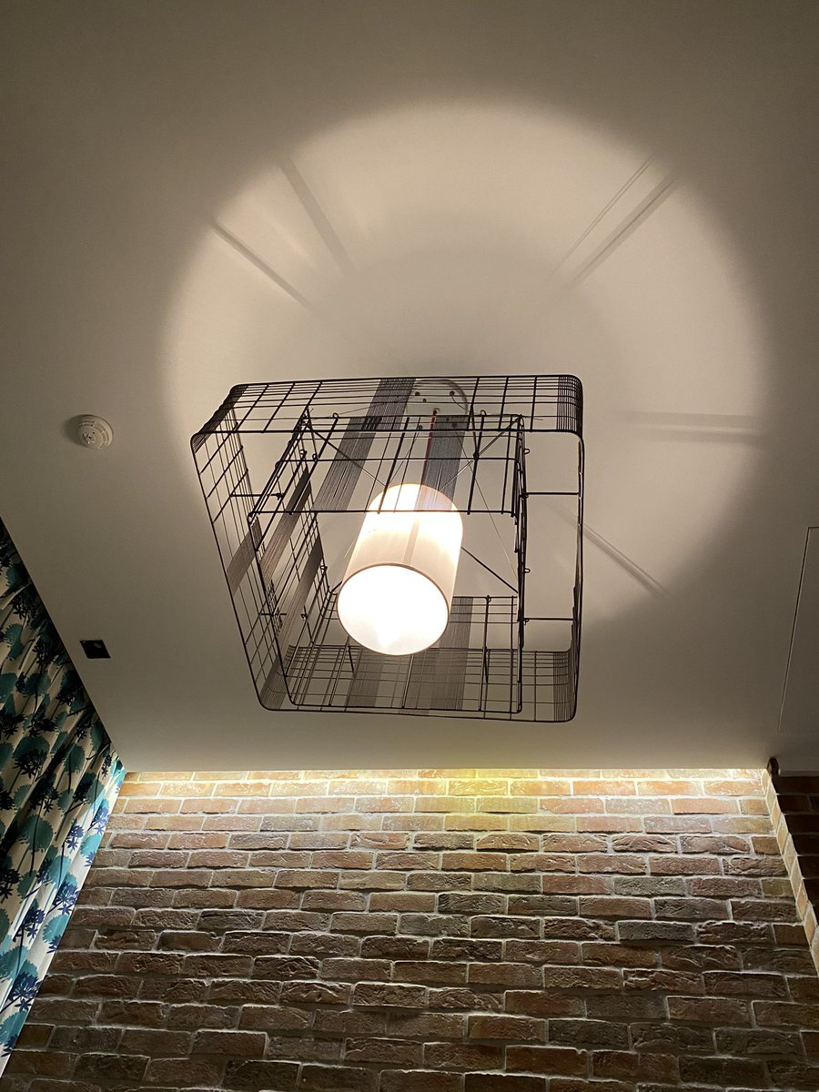saulhuntman's tweet photo. Today we have a guest ceiling from @waynecrocker2 

@hotelfabric, #paris 

#ceiling #ceilinglight #ceilings #ceilingshot #ceilingsofinstagram #paris #france #art #photography #photograph https://t.co/WS3PYZp87u